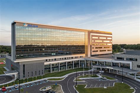 mclaren greater lansing hospital reviews